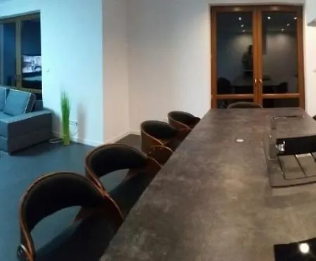 Tobi-pokoje Goscinne 莱鲍