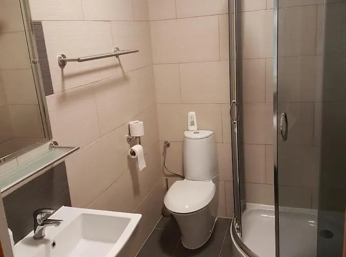 Pansiyon Tobi-pokoje Goscinne Łeba